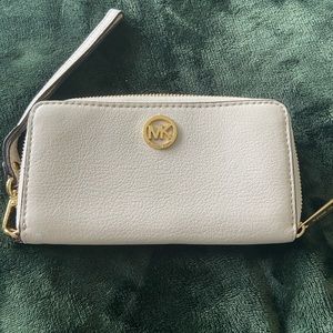 Michael Kors White Leather Wallet Wristlet